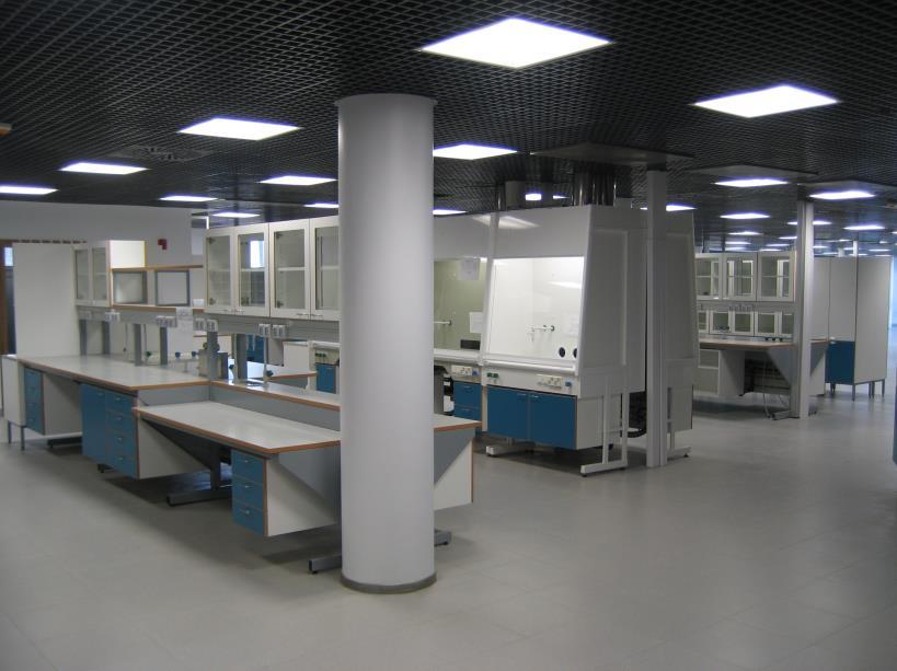 LABORATORIOALAN HANKINTAOPAS 2018 127 / 158 KALUSTE-PROJEKTIT Osoite Pukinmäentie 2, 35700 VILPPULA Puhelin (03) 471 7300 Faksi (03) 471 7322 Sähköposti info@kalpro.fi Kotisivut www.kalusteprojektit.