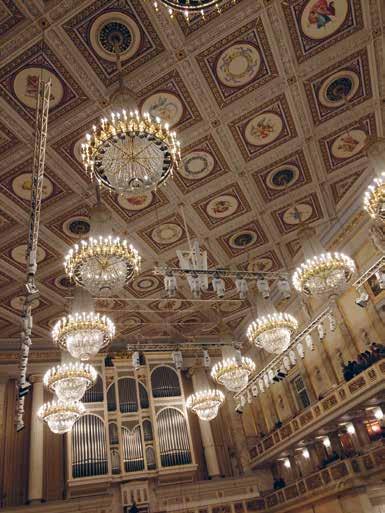 Terveisiä Berliinistä ja Hampurista Berlin State Opera perinteinen, nykyaikaan sijoitettu esitys Don Giovannista oli hieno kokemus, hyvät solistit!
