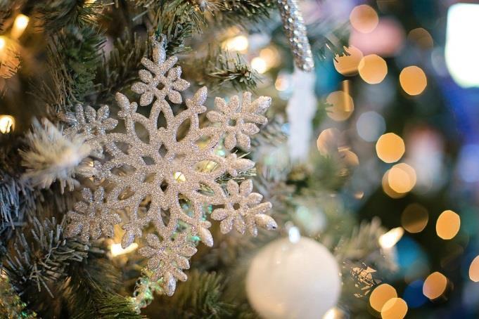 Ti 25.12.2018 Joulupäivä Jouluaamun sanajumalanpalvelus klo 9.00 Hämeenkyrön kirkossa Minna Järvinen, Heidi Olkinuora, kirkkokuoro Joulupäivän sanajumalanpalvelus klo 11.
