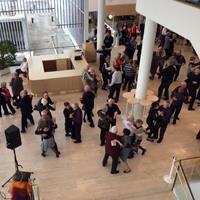 45 Ei ennakkoilmoittautumista, maksuton ILTAPÄIVÄTANSSIT ESPOON KULTTUURIKESKUKSESSA Kulttuuriaukio 2, päälämpiö. Tanssit tahdittaa Weteraaniweljet. Ti 4.12. klo 14 16.