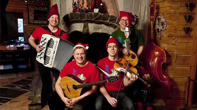24 LAPSIPERHEET LOISKIS-ORKESTERI: REKIRETKI-KONSERTTI La 15.12. klo 15 15.45 Sellosali, Soittoniekanaukio 1 Loiskis ja Tanja Salonen joulutunnelmissa! Loiskiksen tonttumaisin konsertti on Rekiretki.