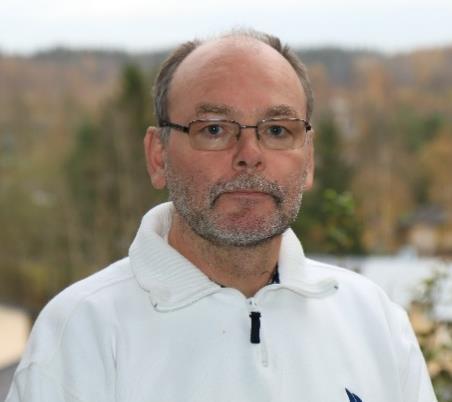 tehtävissä sekä käytön johtajana tiedonannon T20 mukaisesti (A-urakointi), A- urakointioikeudet 1988 Asennustarkastajan jatkokurssi AEL, 5 pv 1996 Sähköpätevyys 1 (n:o 525), joka oikeuttaa toimimaan