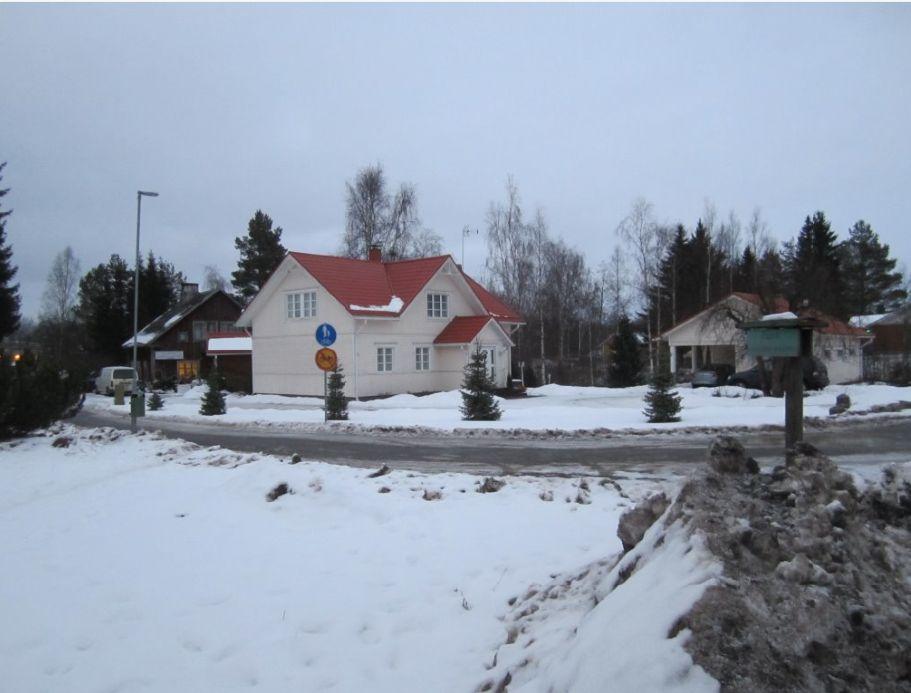 Kuva suunnittelualueen ajotiestä.
