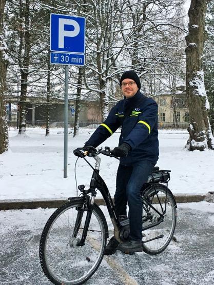 Marco Wessman, pysäköinnin tarkastaja Olen aikaisemmin ajanut työajoni omalla autollani kilometrikorvausta vastaan, mutta autoni "kuoli" juhannusviikolla ja hävitin sen.