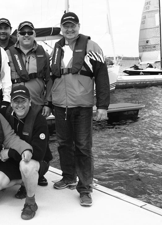 Marinetek palveluksessasi Meille Marinetek-ammattilaisille laiturin valinta ja toimittaminen on helppoa. Olemme nähneet monet rannat ja ratkaisseet vuosien varrella tuhansia laituritarpeita.