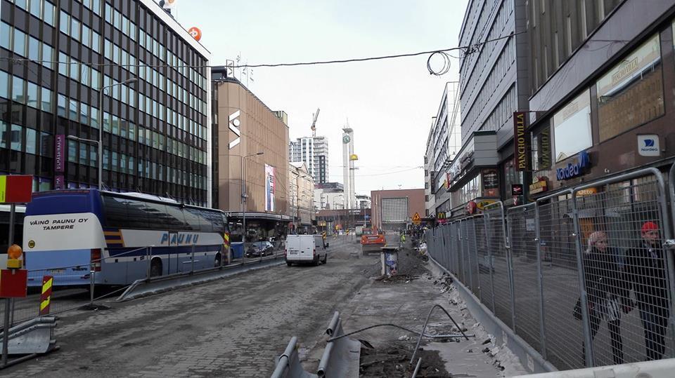 Uuden kauppakeskuksen avaaminen keskustarakenteen sisällä vahvisti elinvoimaa selvästi ja Tampereen keskustan elinvoimaluku ja lauantaikaupan osuus ovat valtakunnan huippua.