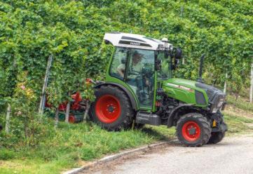 Fendt Vario = erinomainen ajomukavuus Portaattomasti säätyvä Vario-vaihteisto takaa erinomaisen ajomukavuuden ja mahdollisia säästöjä nopeudesta 0,02 km/h (20 m tunnissa) huippunopeuteen 40 km/h asti