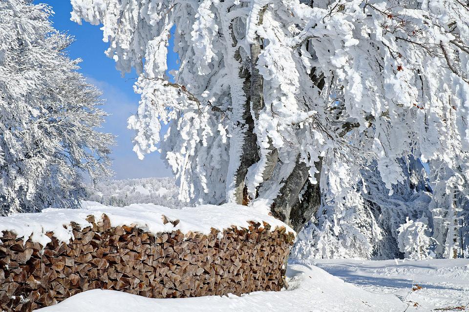 36 HEIJASTE 4/2018 * * * Urantia-kirjan kappaleiden viitemerkinnöistä Viitemerkinnöistä yleisesti kerrottuna voisi todeta sen, mitä Urantia-säätiö on siitä vast ikään päättänyt.