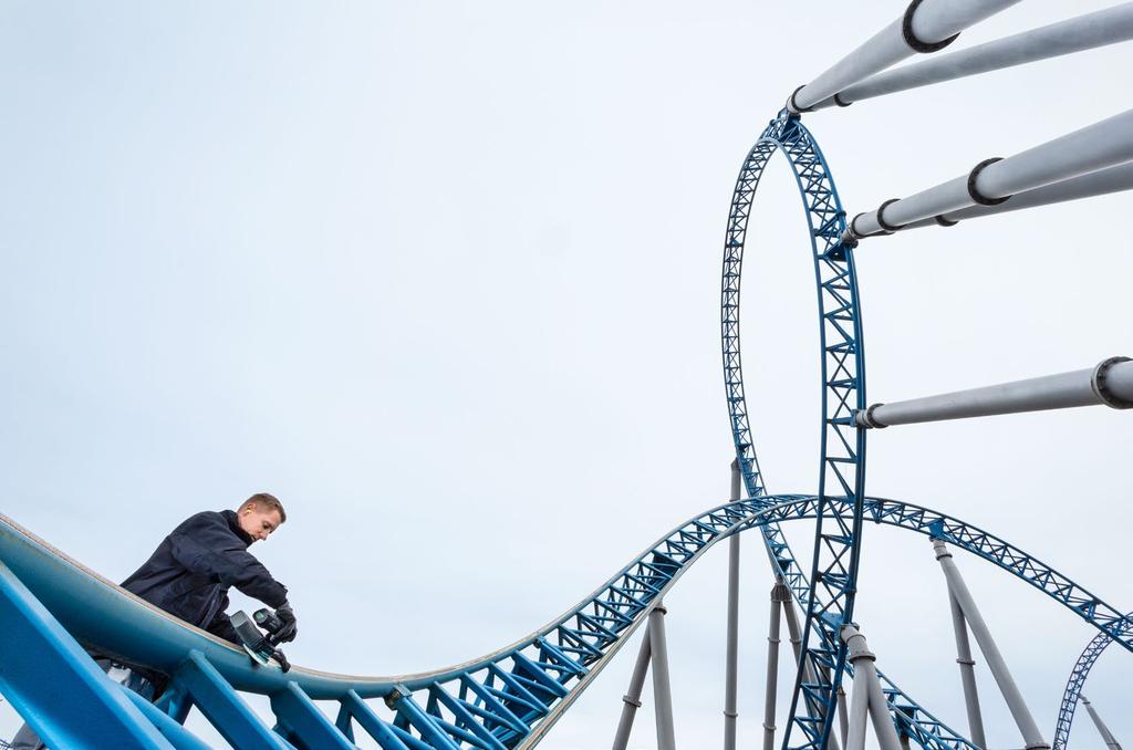 Omistautuminen Rust Omistautuminen Entistä nopeammin ja korkeammalle Saksa Entistä nopeammin ja korkeammalle ENTISTÄ 28 29 NOPEAMMIN JA KORKEAMMALLE Rustissa sijaitseva Europa-Park sulkee porttinsa