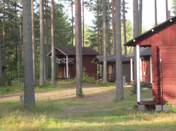 Huhtikuu 6. 8.4. Kesäteatteriharjoitukset, ohjaaja Arto Myllärinen 9. 15.4. Maahanmuuttajien ja heidän kummien virkistys- ja koulutusviikko, Pekka Maaranen 20. 22.4. Miestenpäivät, Arto Valkeapää, Pekka Maaranen, Vesa Honkanen, Timo Lyijynen 21.