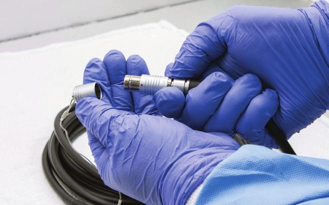 Lue IM-5025-ohjekäsikirjasta 5020-sähköinstrumenttikonsolin yksityiskohtaiset tiedot. Lue IM-1020-ohjekäsikirjasta 1020-sähkökonsolin yksityiskohtaiset tiedot.