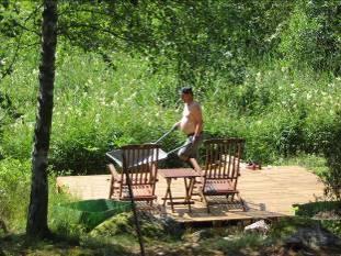 2009 Siivoiltiin paikat kuntoon, illansuussa lähdettiin haikein mielin kotiin neljän viikon jälkeen. KSOY:lle on ilmoitettu sähkömittarin lukemaksi 1577 kwh.