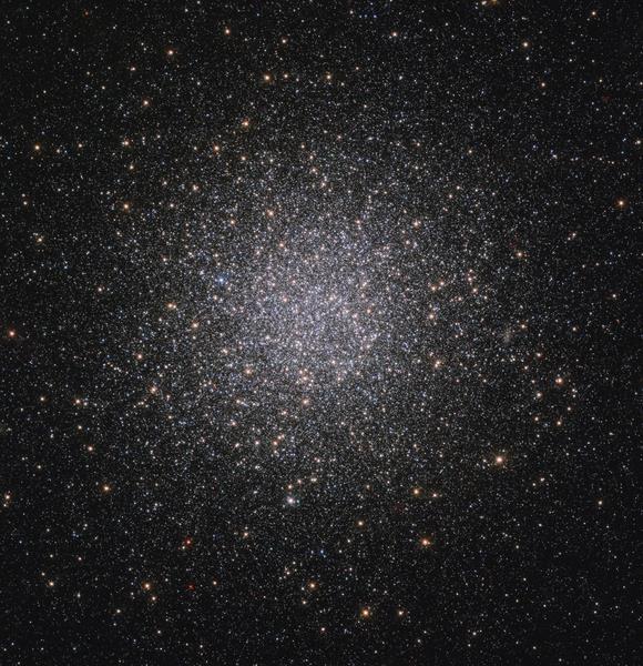 Muita kuvia NGC 2419: U,V,B ->