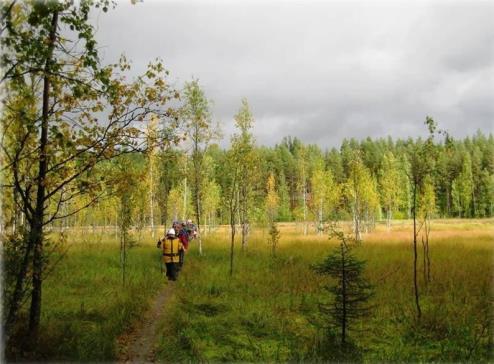 Elokuu 3. - 5.8 Maahanmuuttajien ja heidän kummien virkistysviikonloppu, Jouko Siitonen, Minna Koistinen, Pekka Maaranen ym. 5. 8.8. Kesäteatterin harjoitukset, ohjaaja Arto Myllärinen 9. 19.8. Kesäteatteri-esitykset Joutsenet laskeutuvat, musiikkinäytelmä kertoo Kalevi Lehtisestä 9.