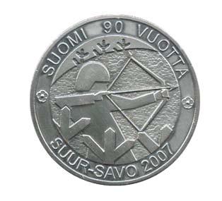 Savon Vasama-mitali Suomi 90-vuotta Savon Vasama hopeamitalin myyntituotolla Suur-Savon Maanpuolustuksen Kannatusrahasto ry kartuttaa rahastoa, jotta se voisi edelleenkin tukea piirien toimintaa.