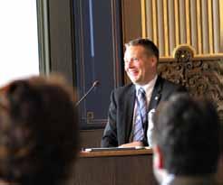 Erityisasiantuntija Matias Warsta, Puolustusministeriö, matias.warsta@defmin.fi Ympäristötoimialan johtaja Sara Kajander, Puolustushallinnon rakennuslaitos, sara.kajander@phrakl.