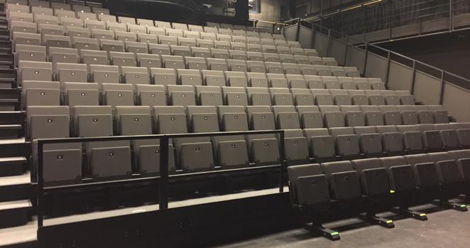 VALVESALIN KATSOMO UUSITTIIN Kulttuuritalon suurin näyttämötila, Valvesali, on ympäri vuoden monipuolisessa käytössä.