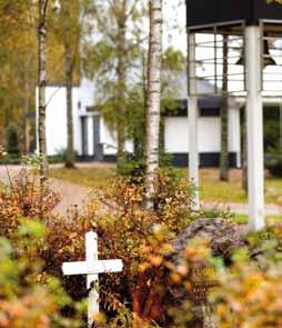 hautapaikat ja haudan hoito Keravan seurakunnan hautausmaalla on sekä arkku- että uurnahautapaikkoja. Yhdessä arkkuhautapaikassa on kaksi päällekkäistä hautasijaa.