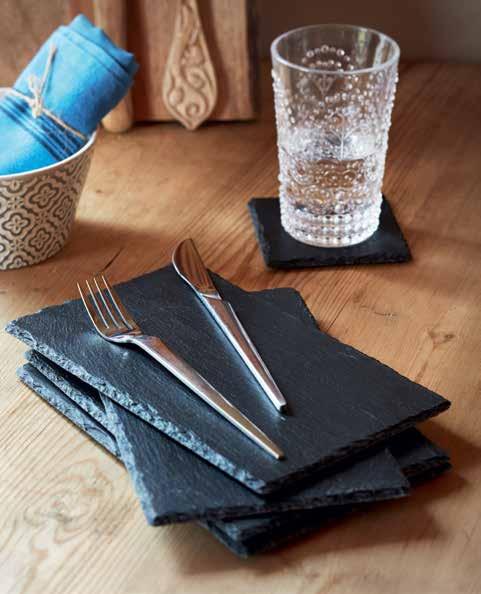 TAPASLAUTANEN 4 kpl 24x15 cm