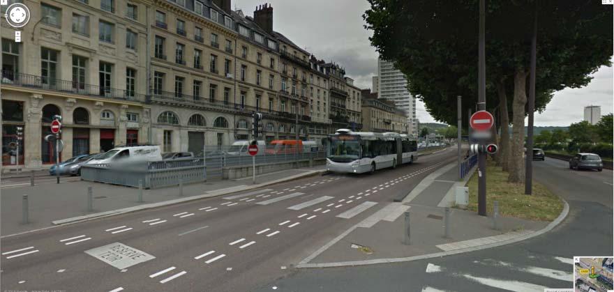 Esimerkkejä Euroopasta Rouen, FR Superbussijärjestelmä Kuvat: Google Maps Kaksi raitiotielinjaa + metrobus (1994) 3 superbussilinjaa, joilla 4,5