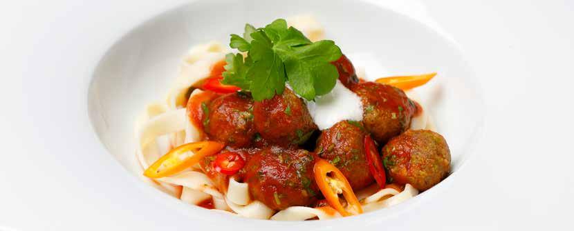 jalopeno, mausteet (kumina, sinappijauhe, juustokumina, oregano, paprika, muskottipähkinä, kaneli), suola, korianteri, chili, limelehti, valkosipuli, inkivääri, rypsiöljy, luontainen lime- ja