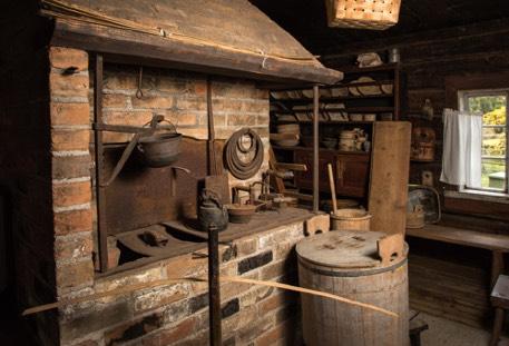 Museo talvikuntoon: - Museon sulkemiseen liittyvät tehtävät aloitetaan ennen kuin säät muuttuvat viileiksi ja kosteiksi. - Museorakennuksessa tehdään vedetön syyssiivous.