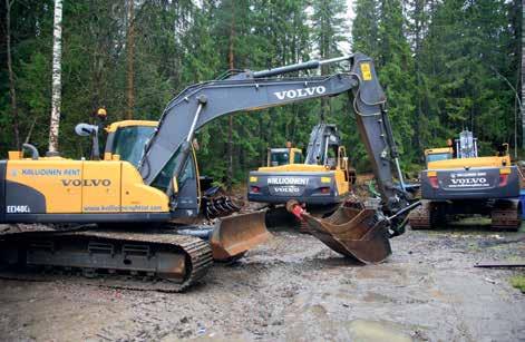 ECR58 5880 kg 2 m 5,6 m 2,58 m 3,85 m Volvo ECR88 8450 kg 2,3 m 6,41 m 2,68 m 4,47 m Volvo EC140CL 13670 kg 2,69 m 7,7 m 2,83 m 5,53 m Volvo ECR145EL 16040 kg 2,69 m