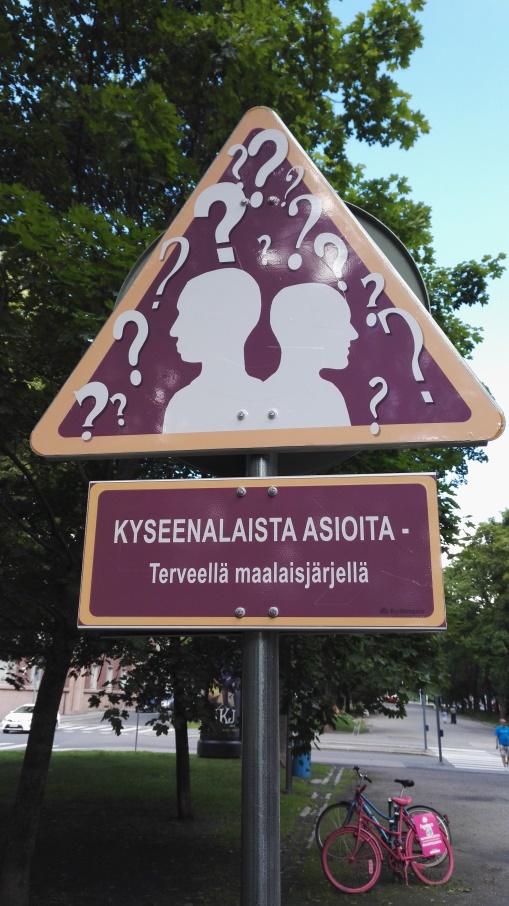 Vastapainona työlle on vapaaajantoimintaa iltaisin ja viikonloppuisin. En näe suurena riskinä rahoituksen loppumista, koska yhteiskunta tulee aina tarvitsemaan työpainotteista Klubitalotoimintaa.