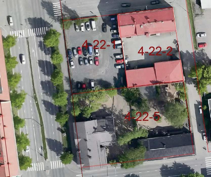Tonttia 4-22-5 rajaa Kauppakadun ja Hatsalankadun kulmassa rakennusmestari P. J.