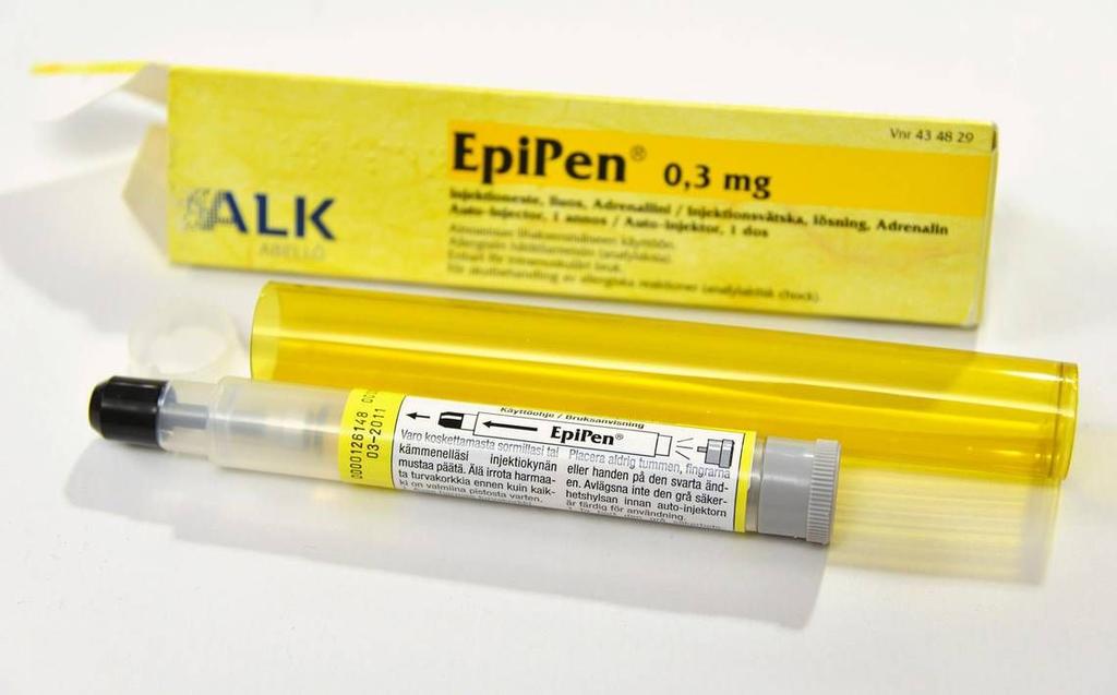 Adrenaliini Lisämunuaisista Korottaa verenpainetta. Välittäjäaineena adrenaliini toimii erityisesti sympaattisen hermoston synapseissa, jotka ovat kytkeytyneet säädeltäviin elimiin ja kudoksiin.