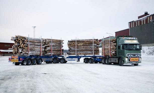 Resurssitehokkaalla autokuljetuksella säästetään kustannuksia ja ympäristöä Kuljetuskapasiteetiltaan nykyistä suuremmat puutavaraautot käyttöön :