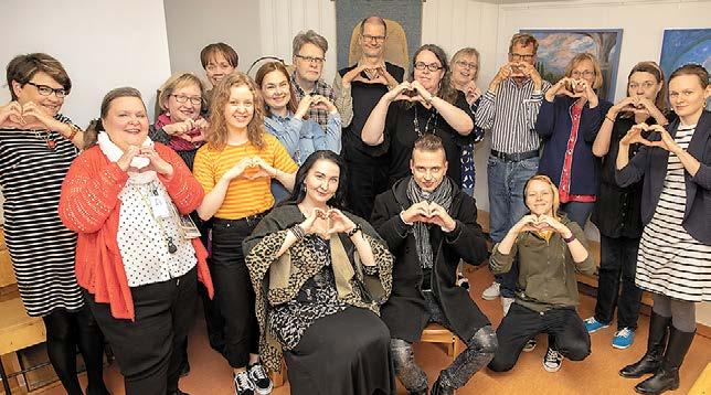 Lue lisää sivulta B 11 Hannu Jukola Lasten pyhiinvaellus, opastettu kierros sunnuntaina 6.5. kello 14.15 Finlaysonin kirkon edestä, vaunuystävällinen reitti. Kesto noin yksi tunti.
