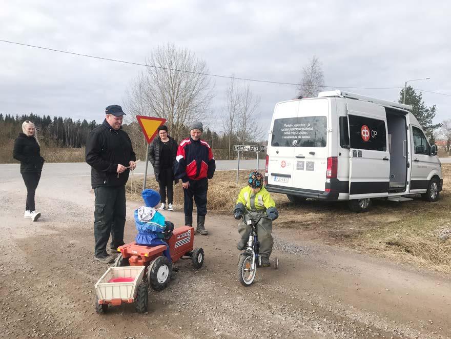 Piironen kertoo. Asiakasneuvoja Krista Tuomisto kertoo, että viime aikoina lainoja on suojattu aika paljon marginaalissa maksettavalla korkokatolla.