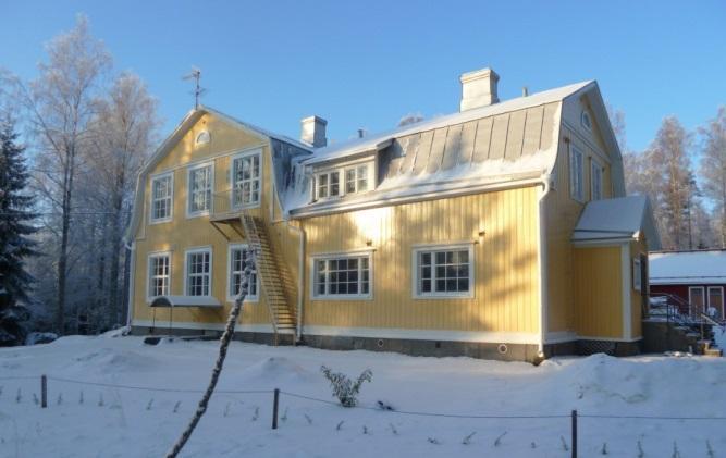 53 Lappeenrannan keskustaajaman osayleiskaava Läntinen osa-alue Kaavaselostus 7. Rutolan entinen koulu. Koulun toiminta alkoi Oy W. Gutzeitin & Co:n rakennuttamassa koulutalossa vuonna 1908.