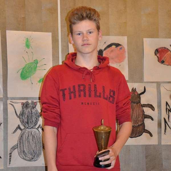 Seura onnittelee urheilijaa ja taustajoukkoja erinomaisista saavutuksista ja toivottaa hyvää pelikautta koripallossa! Palkittava urheilija on mielenkiintoinen persoona.
