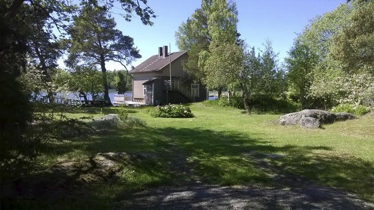 7 Aarnkarin saaren etelärannalla on saunarakennus. Muinaismuistot Kaava-alueella ei ole muinaisjäännöksiä.