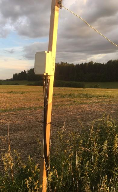 2xLIXA Pertillä OG2M Syötöt BN-73-202, ensiö 2 ja toisio 7 kierrosta Kytketään 'eri päin' 180 asteen vaihesiirron saamiseksi (kelmu 137) Saman mittaiset
