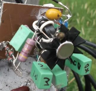 Etuvahvistin oma ratkaisuni Noin 3x4cm