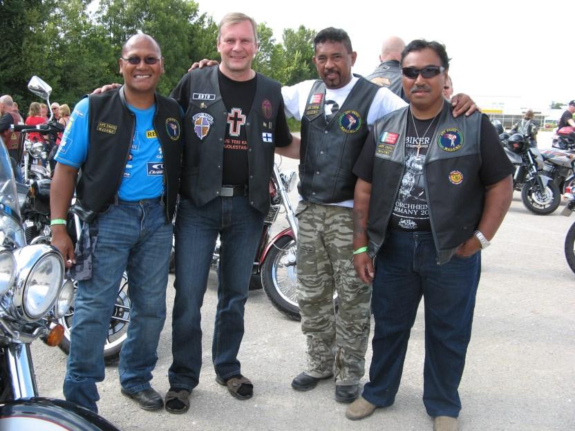 Gospel Riders Ilosanomaa mutkaisilla teillä! Moottoripyörät kiinnostavat niin nuoria kuin aikuisiakin.