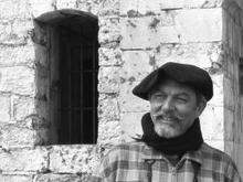 Miquèu de Carabatta on kirjailijanimi Michel Pallancalle, nizzalaiselle kirjailijalle joka kirjoittaa oksitaanin ja ranskan kielillä. Valmistuttuaan etnologiasta hän työskenteli museologian alalla.