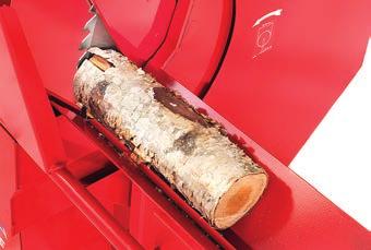 Pilkkojasirkkeli on varustettu kovametalliterällä, jolla katkaiset tehokkaasti myös likaisiat ja mutaisiat puut.