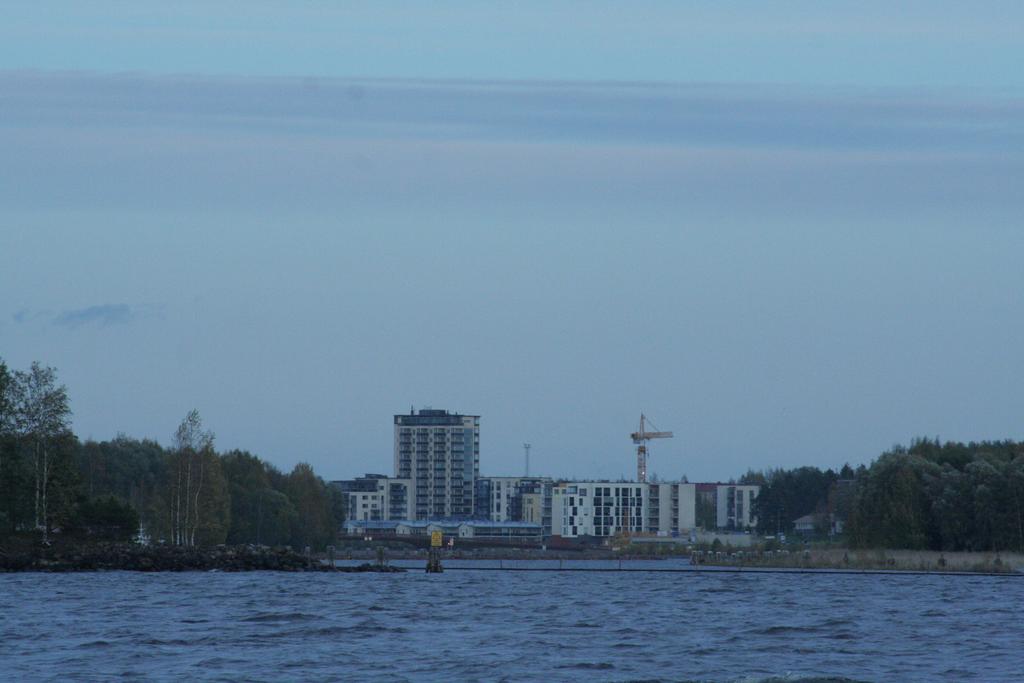 teetteineen on myös erittäin tervetullut, koska haluamme olla ihmisille näkyvillä ja sitä kautta saada uusia ihmisiä veneilyn ja vesillä liikkumisen pariin.