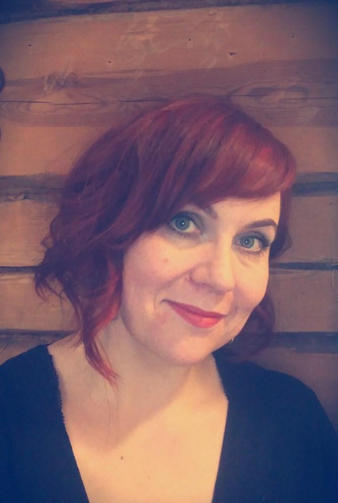 KUUKAUSIKIRJE 3/2018 3/5 Viisi visaista kysymystä Tällä palstalla mukaan haastettu henkilö vastaa viiteen visaiseen kysymykseen ja haastaa puolestaan mukaan seuraavan.