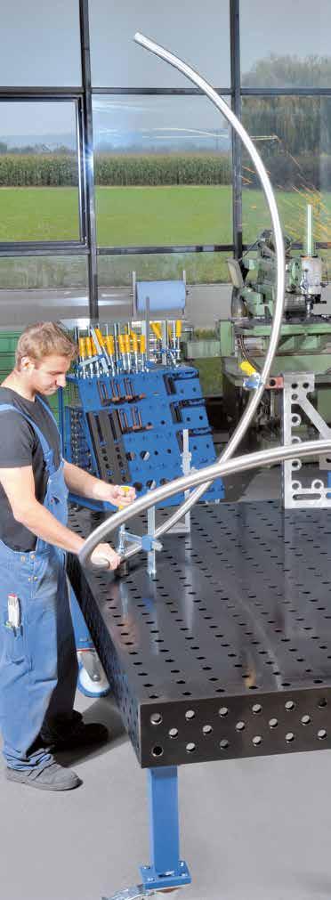 KAIDEVALMISTUS METALLIRAKENTAMINEN GOEPPEL, GROSSAITINGEN (DE) Kiinnittäminen,