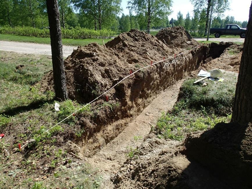 34 Valmis koeoja. Kaakkoon. Juuso Koskinen (koeojassa) ja Teemu Tiainen dokumentoivat koeojaa. Pohjoiseen.