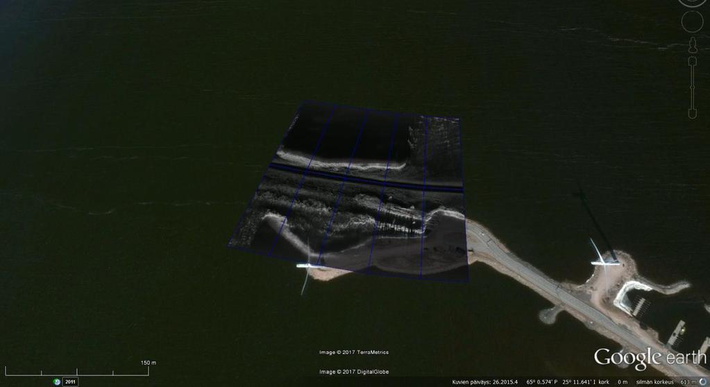 10 Kuva 3. Sonar TRX-ohjelmalla luoto viistokaikumosaiikki Oulunsalon Riutunkarin lauttalaiturin alueesta. Google Earth 4.