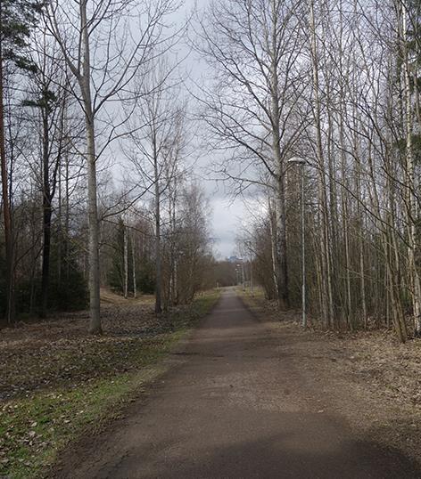 Itä-länsisuuntainen kevytväylä suunnittelualueen pohjoisosassa on osa tärkeää ulkoilureittiä ja viheryhteyttä.