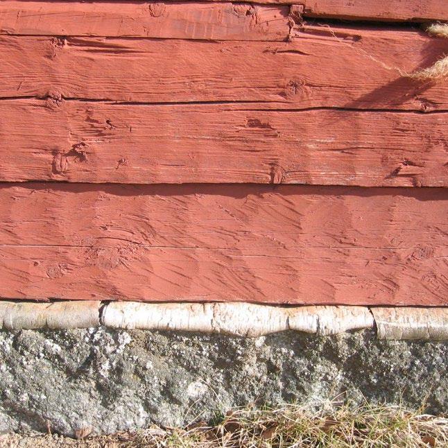 Multapenin uuluu olla eseltä eristämätön, jolloin huoneesta uleutuva lämpö estää perustusten routavauriot.