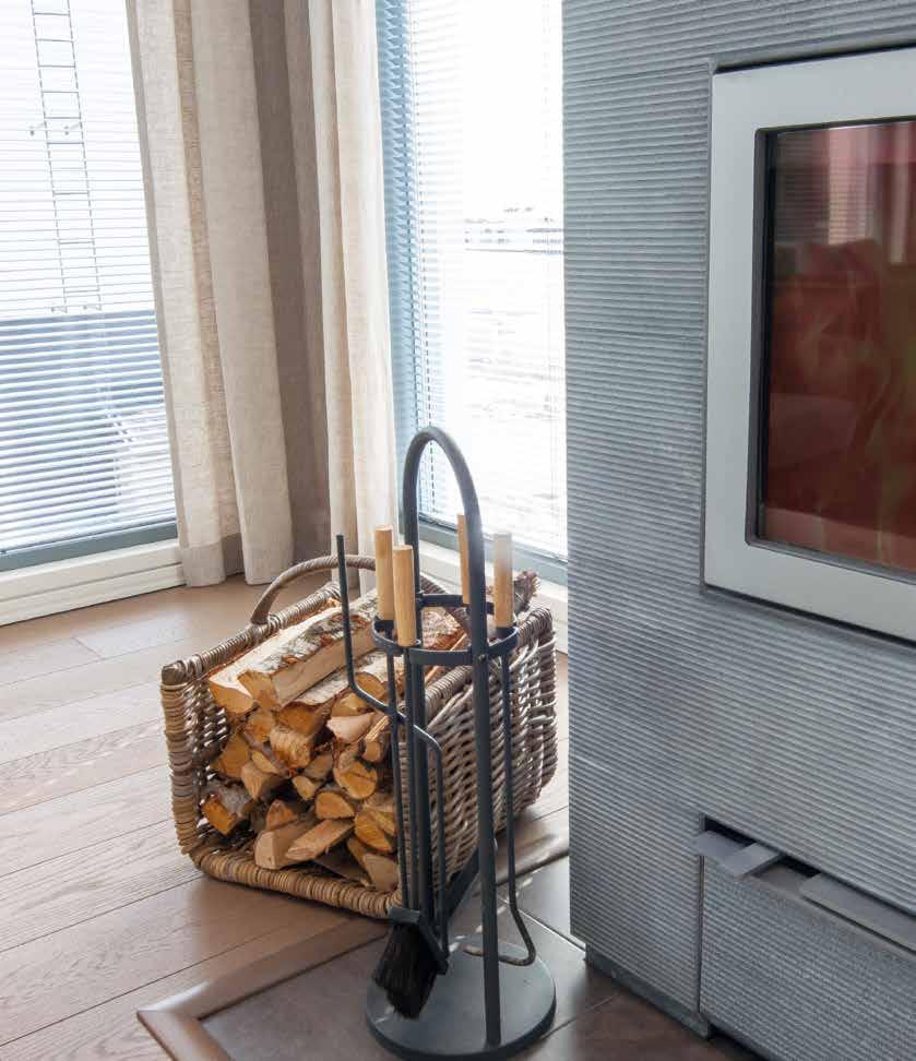 Valge TÖÖDELDUD PINNAGA LÄVEPAKUD