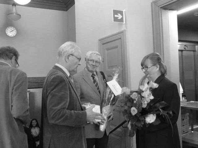 Väitöskirjan tieteellinen kontribuutio eli uutuusarvo toteutui sekä draaman antamissa malleissa että edellä mainittujen tutkijoiden kolmen ympyrän systeemimallin edelleen kehittämisessä